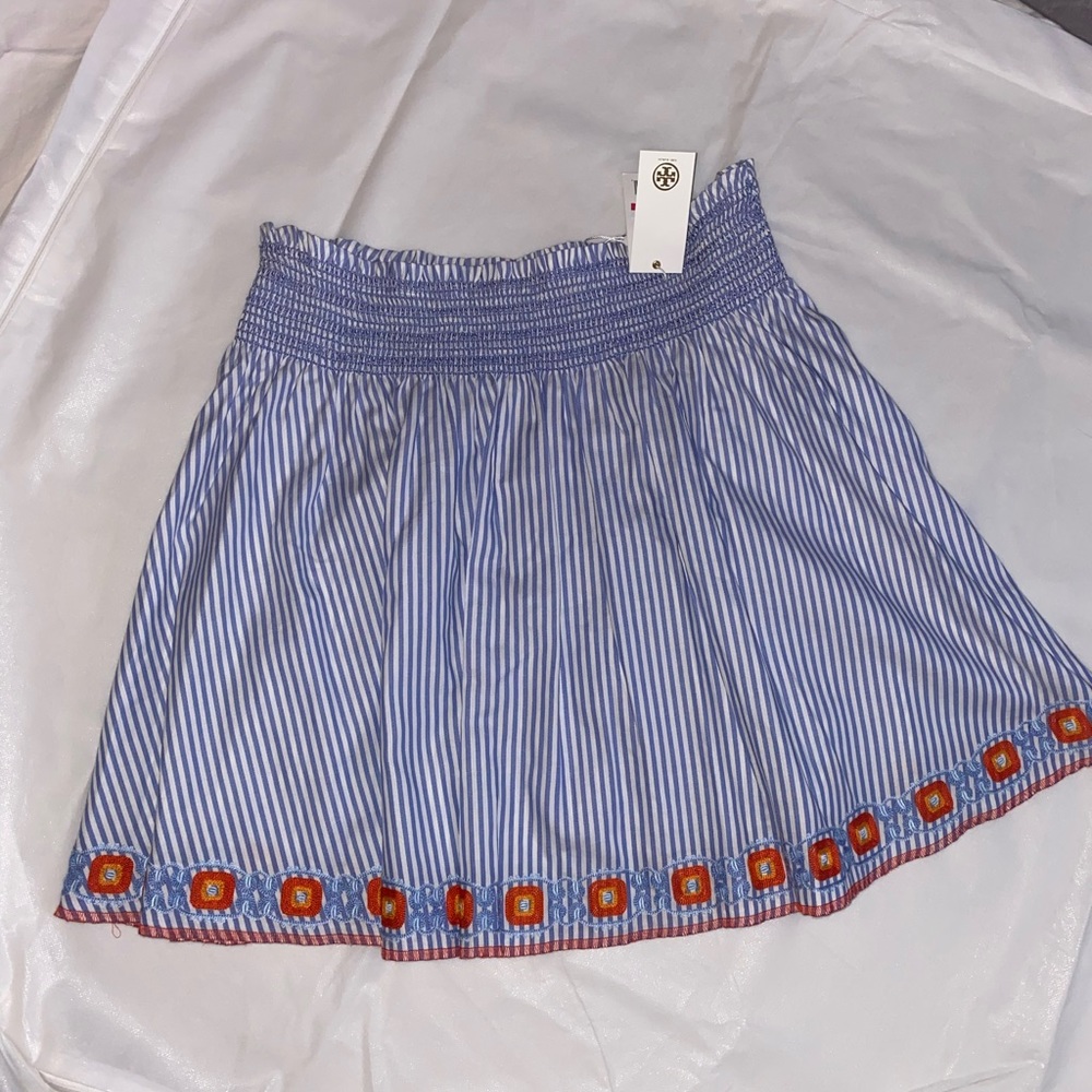 Tory Burch skirt size XL, never worn tags on